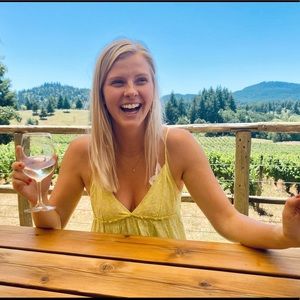 Meet your Posher, Emma